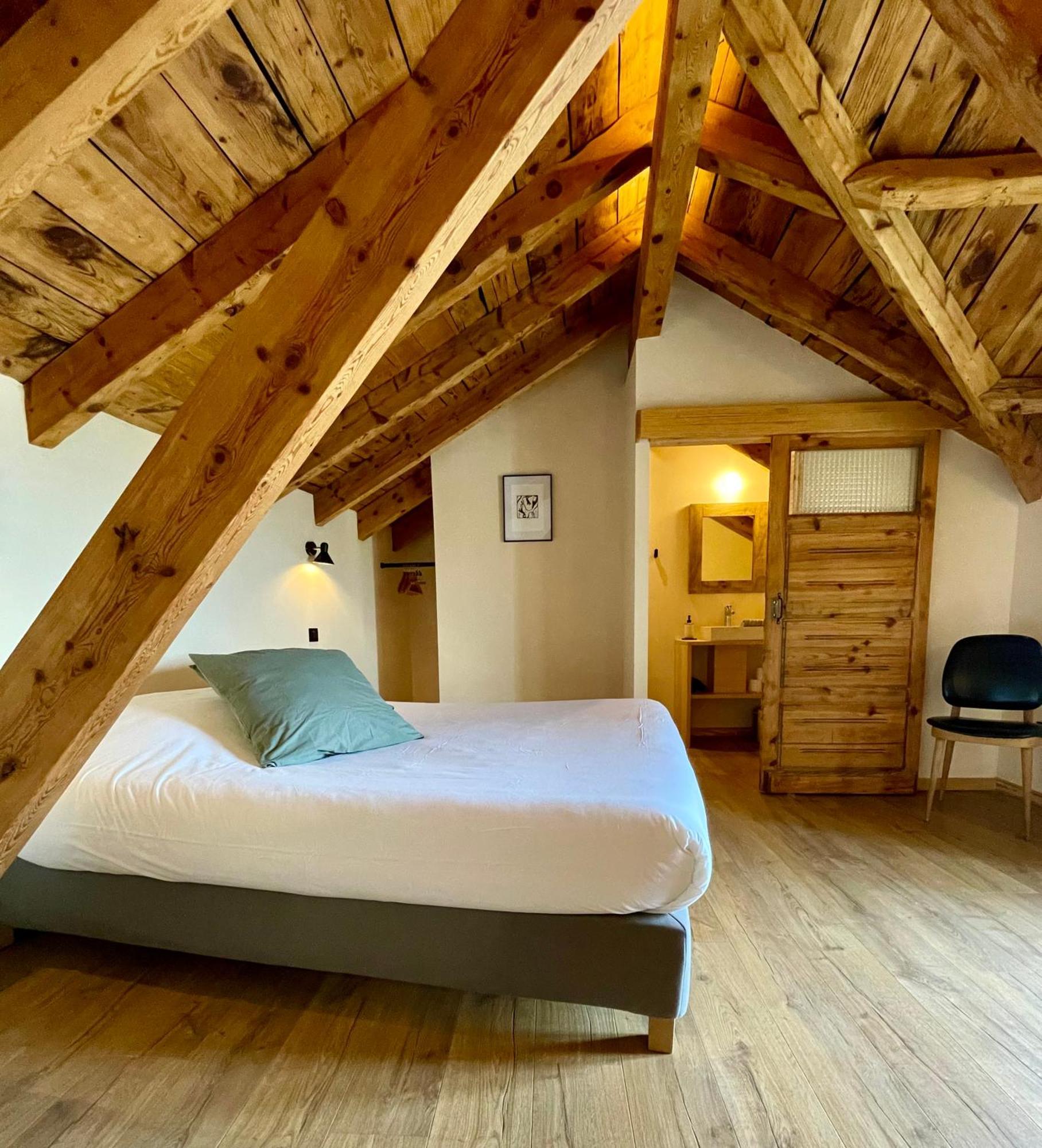 Domaine Agricole Cotze / Casa Rural Enveitg ภายนอก รูปภาพ